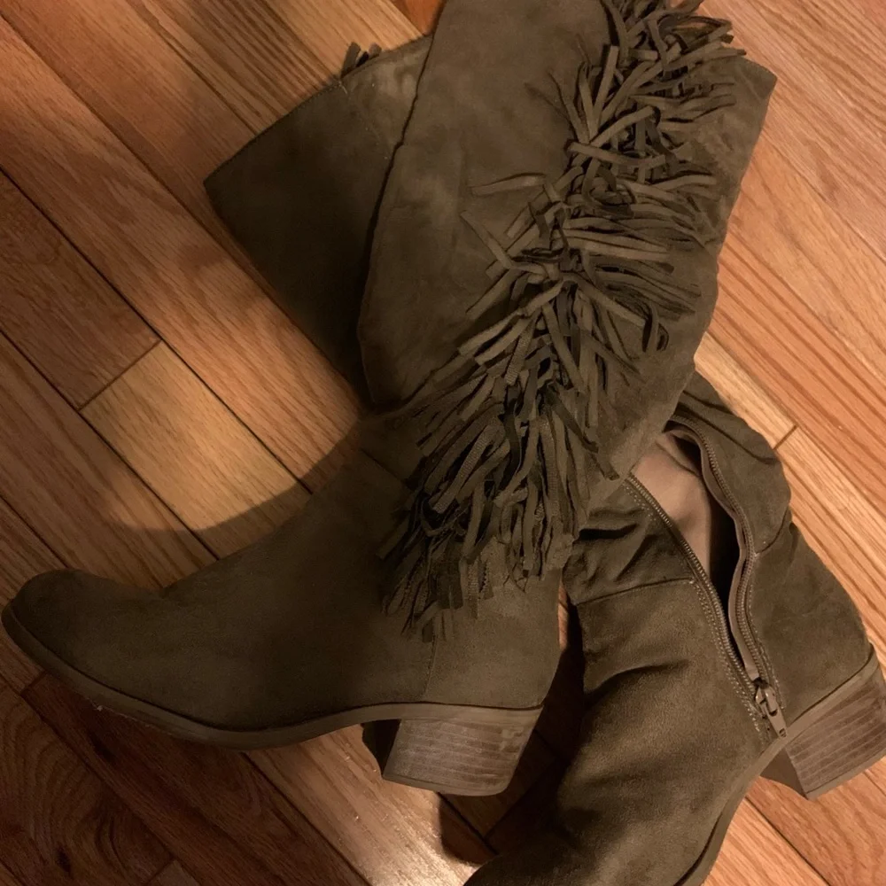 Fringe boots - Picture 5 of 5